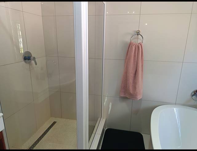 4 BEDROOM HOUSE FOR SALE IN GOLF PARK